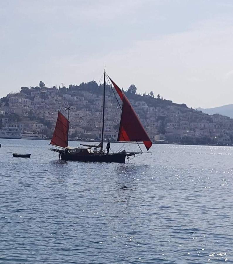 Sunray Studio In Poros Apartment Poros Town Екстериор снимка